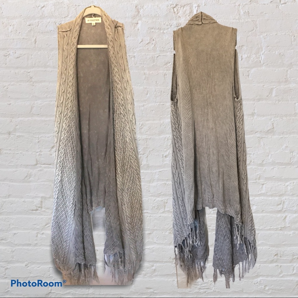 Woman’s cotton knit long vest